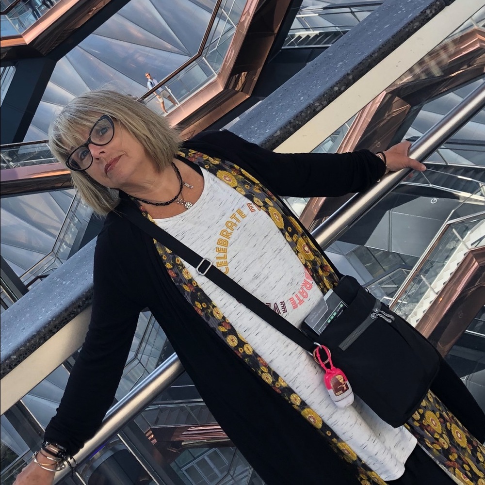 Meet your Posher, Sandra